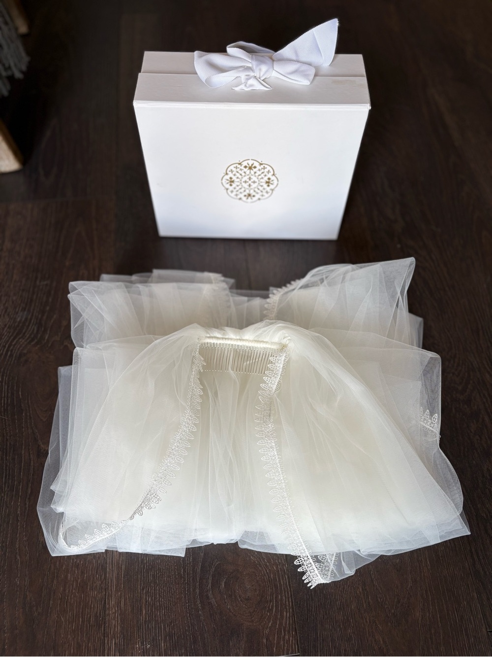 Grace Loves Lace Cathedral Style Ivory Lace-Edged Bridal VEIL* - Picture 4 of 4
